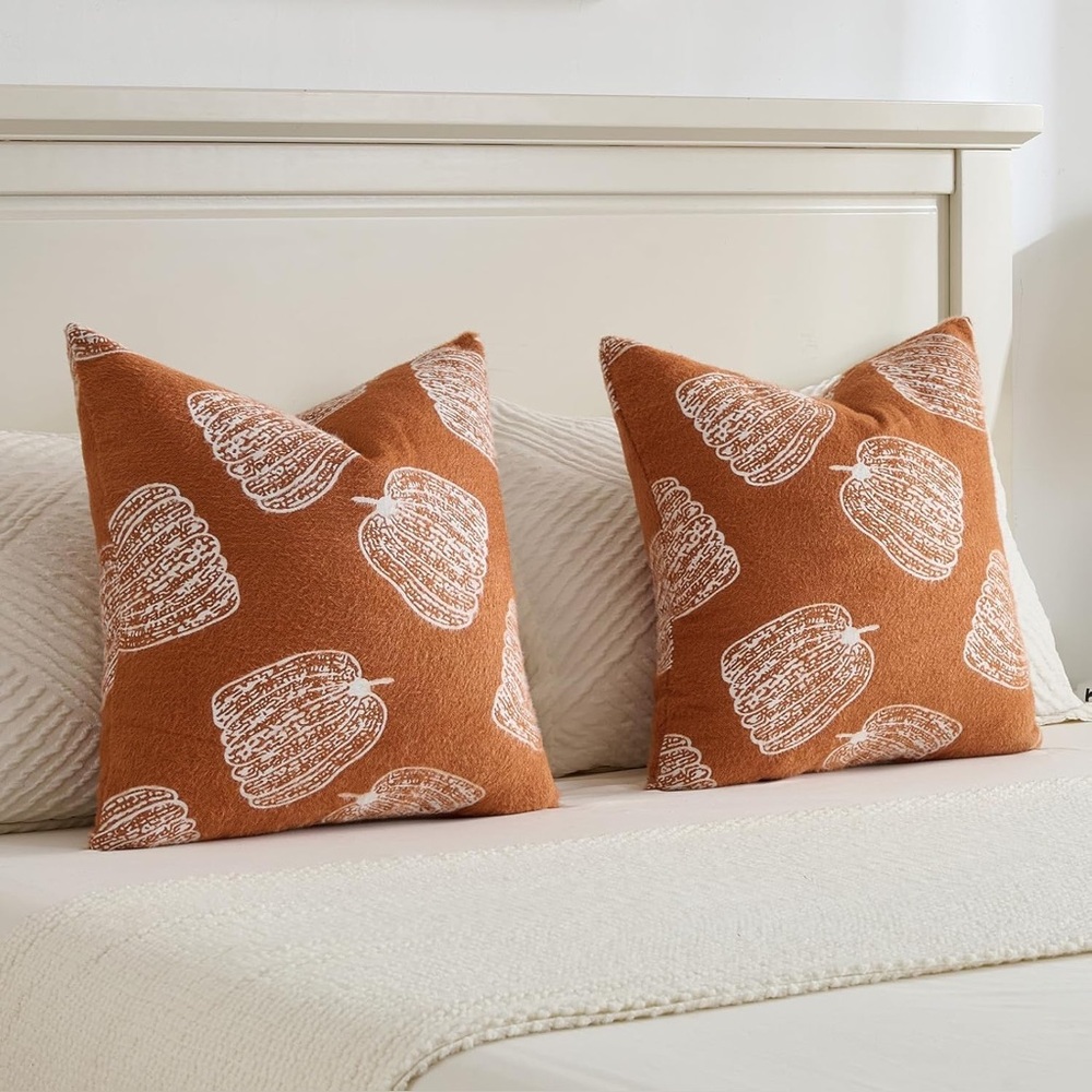 FUTEI Set of 2 Pumpkin Throw Pillow Covers (insert not included) 20x20 New - Picture 6 of 7